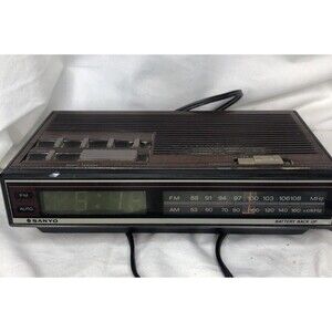 Vintage Sanyo Alarm Clock Radio RM5008 AM FM Battery Backup Tested Works